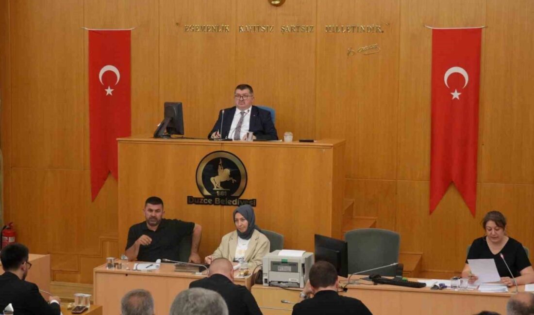 Düzce Belediye Meclisi Temmuz ayı birinci birleşimi yapıldı. 37 gündem