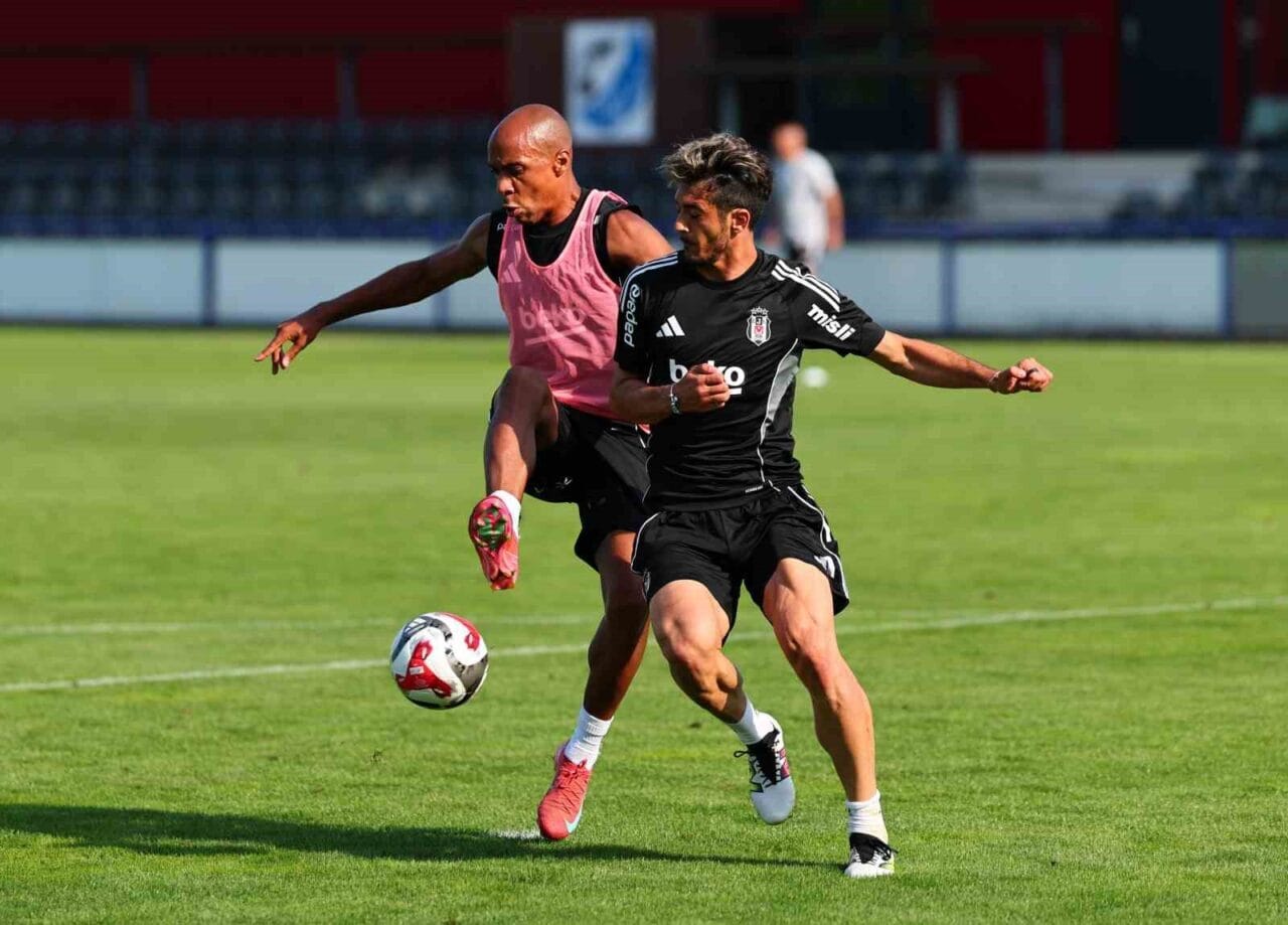Beşiktaş, Avusturya kampındaki yeni sezon hazırlıklarına, çift antrenmanla devam etti.