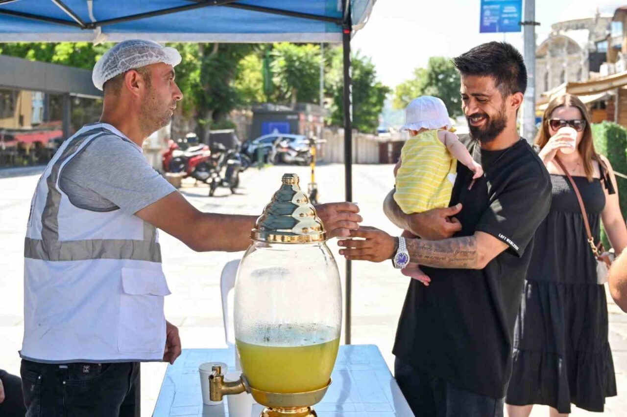 Beşiktaş Belediyesi, mevsim normallerinin üzerine çıkan hava sıcaklıkları nedeniyle, geçtiğimiz