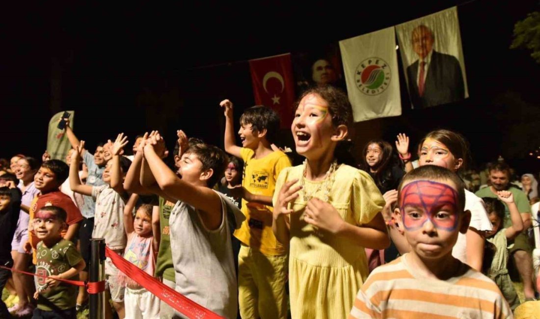 Kepez Belediyesi’nin “Sahne Kepez” etkinlikleri, bu kez Beşkonaklılar Mahallesi’ni sanatla