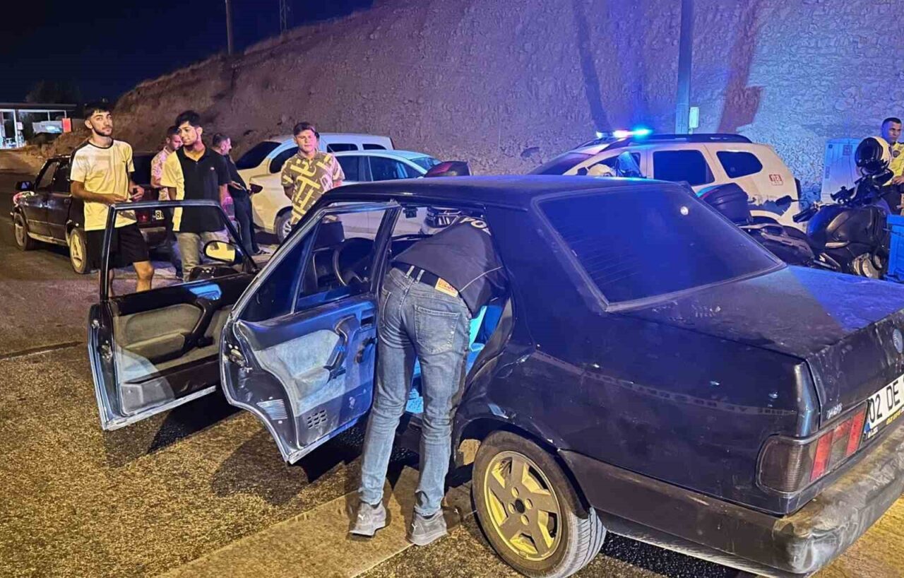 Adıyaman Narkotik Suçlarla Mücadele Şube Müdürlüğü ekipleri ile Besni Narkotik