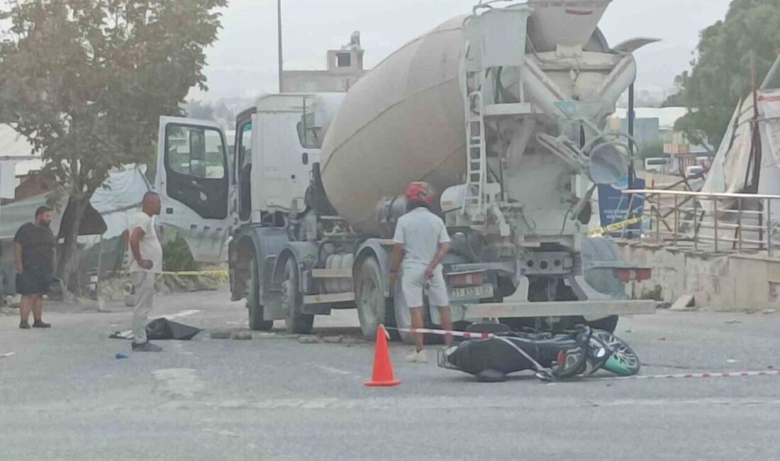 Hatay’da beton mikserinin çarptığı motosikletteki 2 kişi hayatını kaybetti. Kaza,