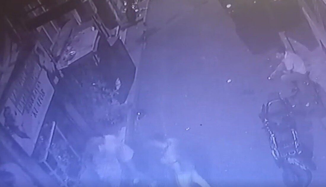 Beyoğlu’nda çay ve su satışı nedeniyle çıkan tartışmada 1 kişi