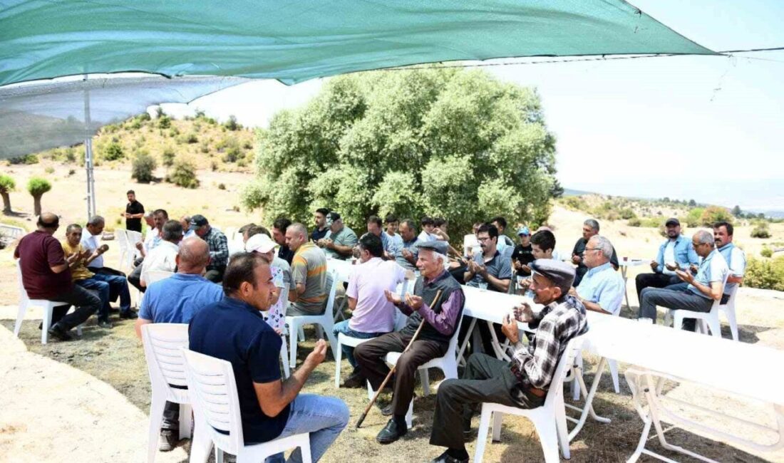 Ankara’nın Beypazarı ilçesinde vatandaşlar kurak geçen mevsim nedeniyle yağmur duası