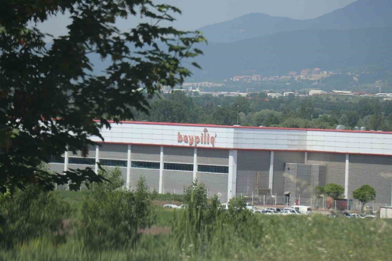 Bolu’da faaliyet gösteren Beypiliç firmasının kesimhane bölümünde hidrojen sülfürik gazı