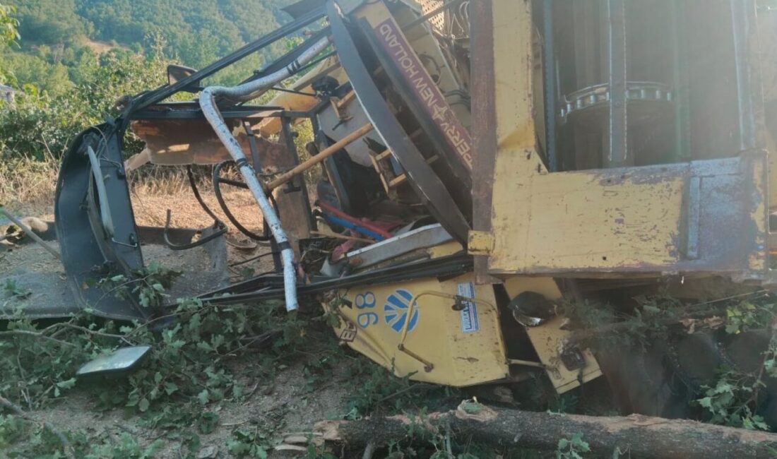 Samsun’un Vezirköprü ilçesinde meydana gelen biçerdöver kazasında 1 kişi yaralandı.