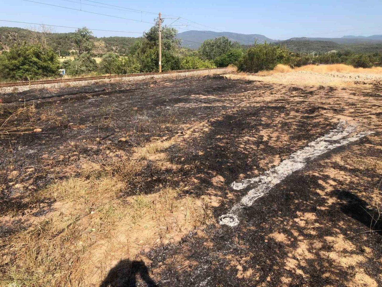 Bilecik‘in Osmaneli ilçesi Selimiye köyünde çıkan anız yangını, ekiplerin hızlı