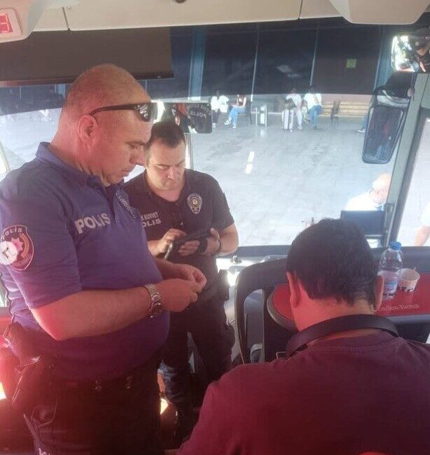 Bilecik’te düzensiz göçle mücadele kapsamında geniş çaplı denetim yapıldı. Bilecik