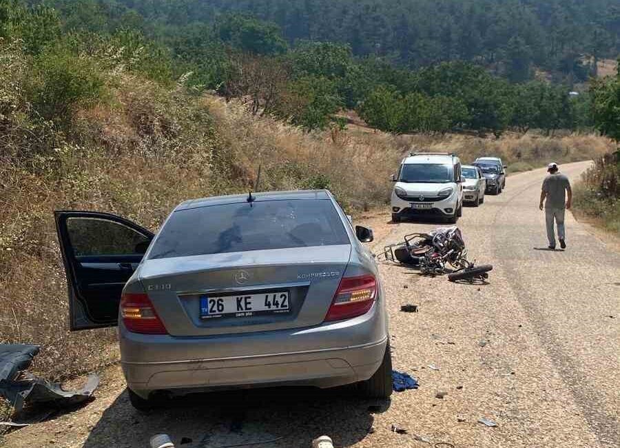 Bilecik’te plakasız motosiklet ile otomobilin çarpışması sonucunda meydana gelen trafik