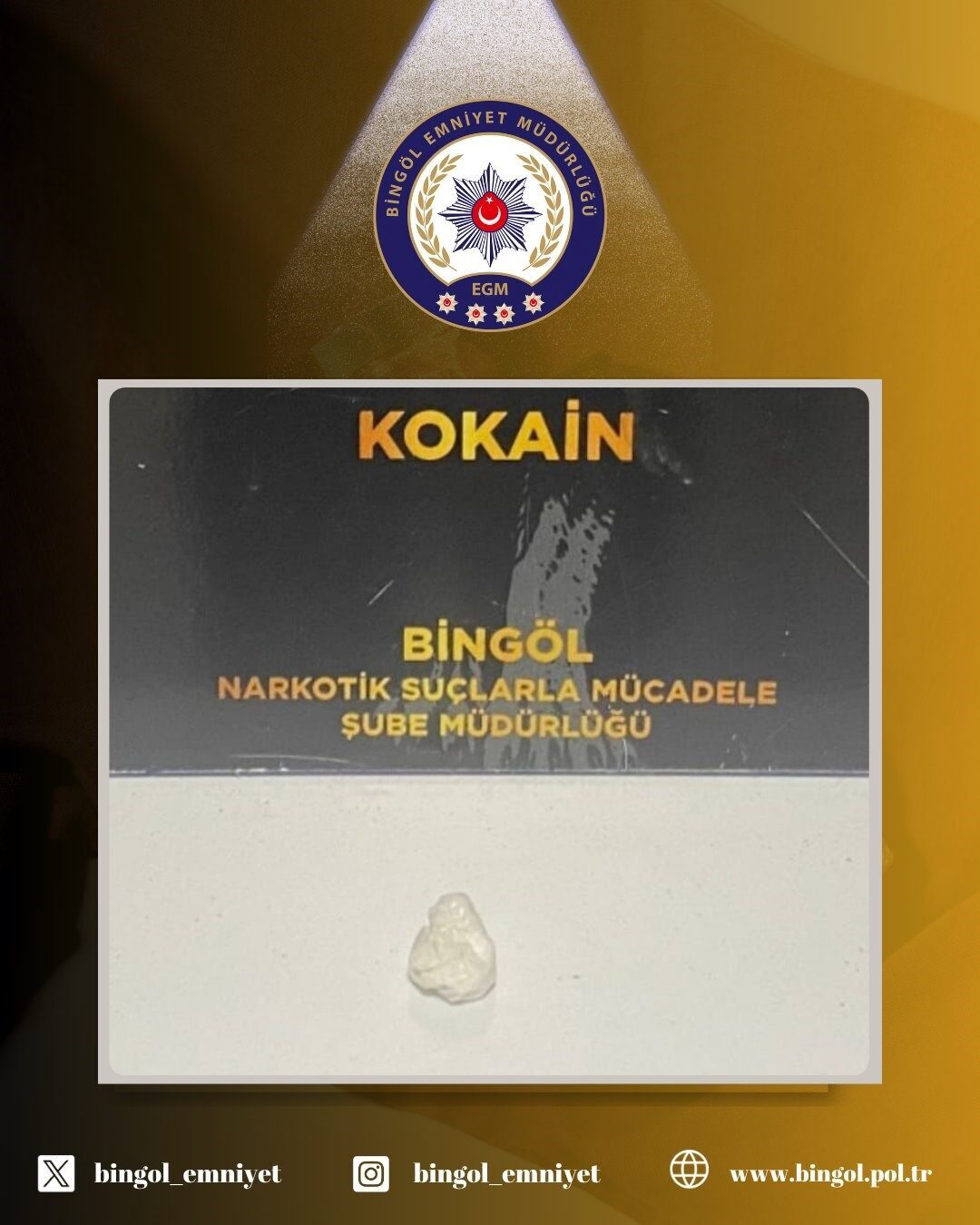 Bingöl’de polis ekipleri tarafından yapılan çalışmada, 0,47 gram kokain maddesi