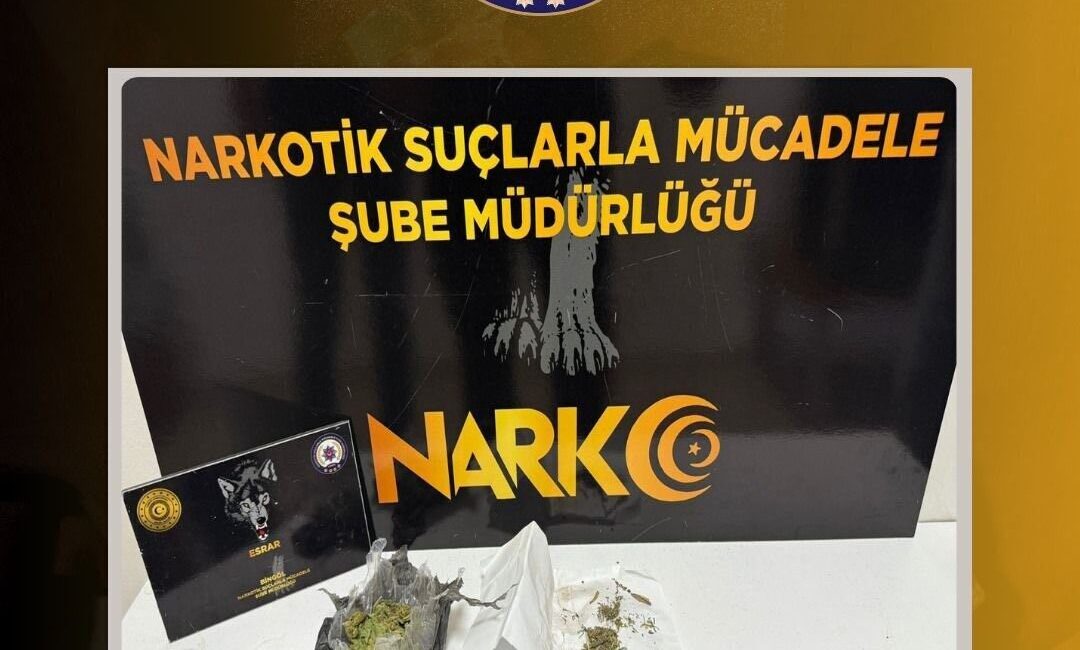 Bingöl’de polis ekipleri tarafından gerçekleştirilen uyuşturucu operasyonunda 2 şüpheli yakalandı.