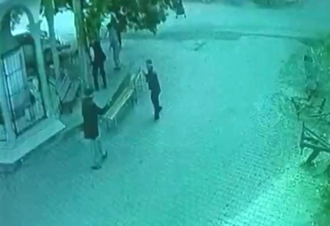 Isparta’nın Gelendost ilçesinde henüz bilinmeyen bir sebeple çıkan tartışmada 93