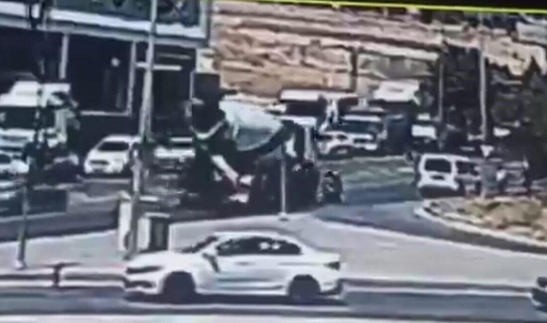 Gaziantep’te motosikletin beton mikserine çarpması sonucu annenin hayatını kaybettiği, sürücü