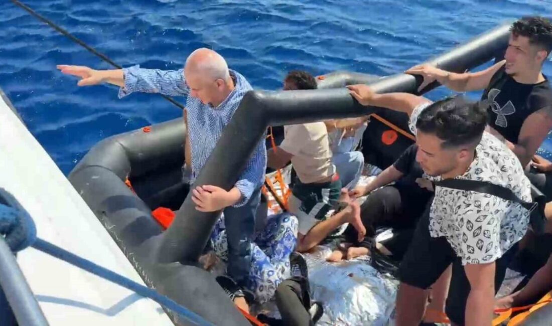 Muğla’nın Bodrum ilçesi açıklarında 13 düzensiz göçmen kurtarıldı. Bodrum açıklarında