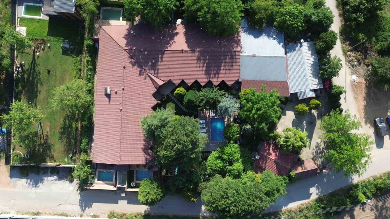 Kocaeli’nin gözde turizm merkezlerinden Kartepe’de faaliyet gösteren bir doğa oteli,