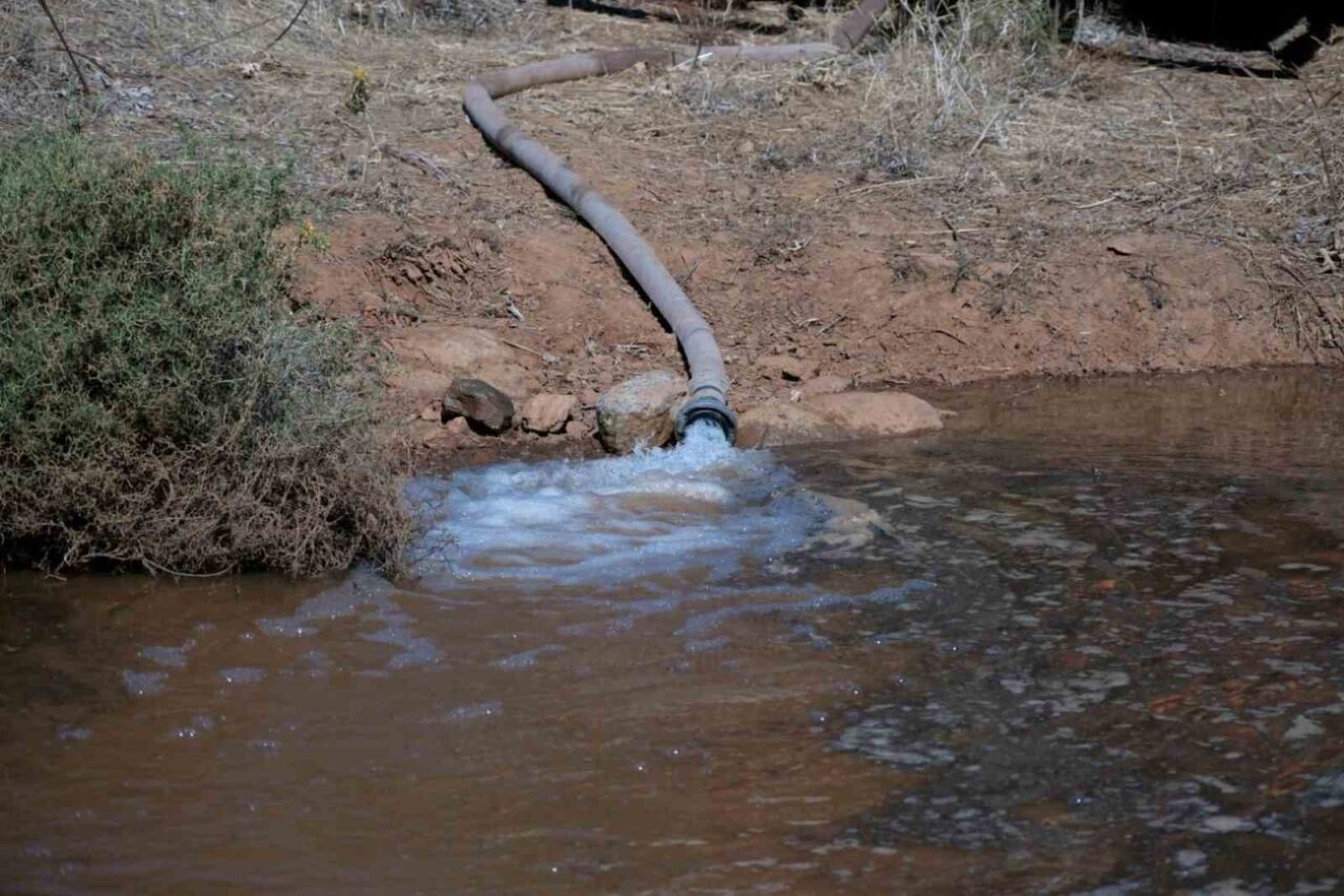 Bodrum Belediyesi, kırsal bölgelerde kuruma riski taşıyan göletlere su takviyesi
