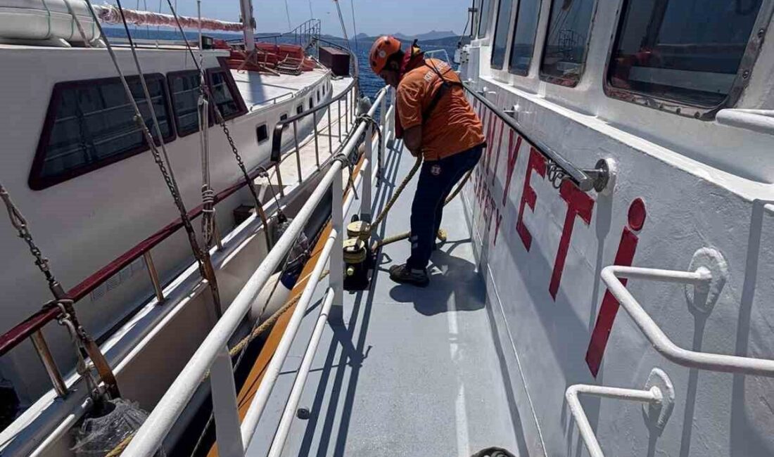 Muğla’nın Bodrum ilçesinde içerisinde 3 kişi bulunan ve su almaya