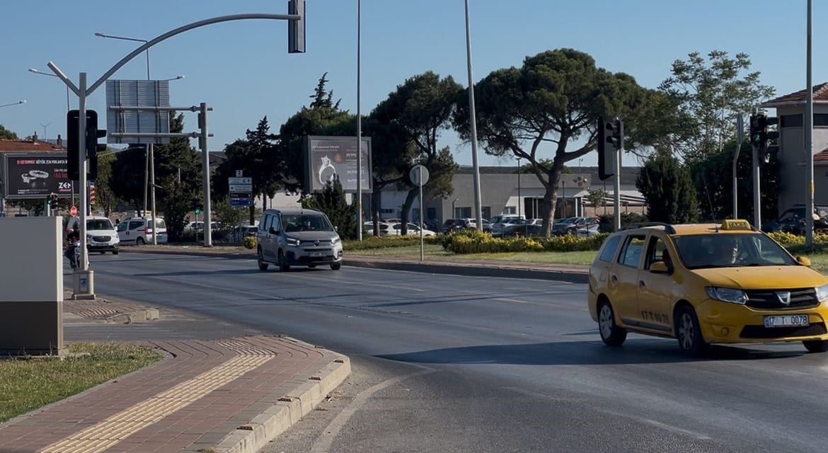 Çanakkale’nin Bozcaada ilçesi açıklarında 3.9 büyüklüğünde deprem meydana geldi. Afet