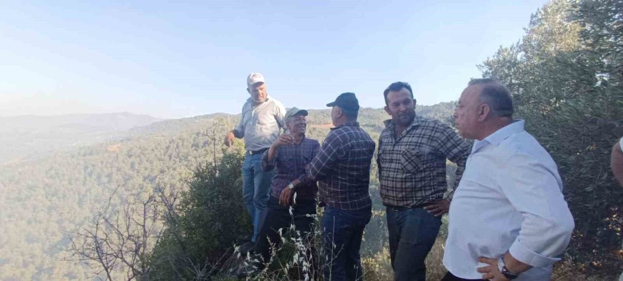 Bozdoğan’ın Kamışlar Mahallesi’nde çıkan orman yangınına müdahale sürüyor. Yangın bölgesine