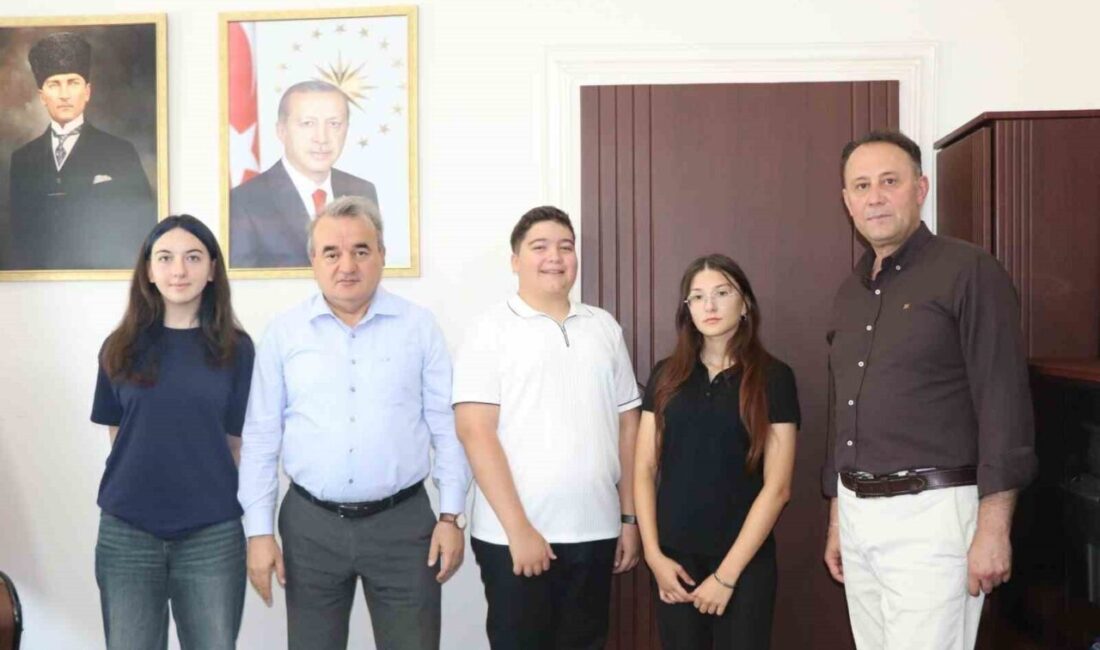 Bozüyük Kaymakamı Adem Öztürk, 2025 Liselere Geçiş Sistemi (LGS) sınavında