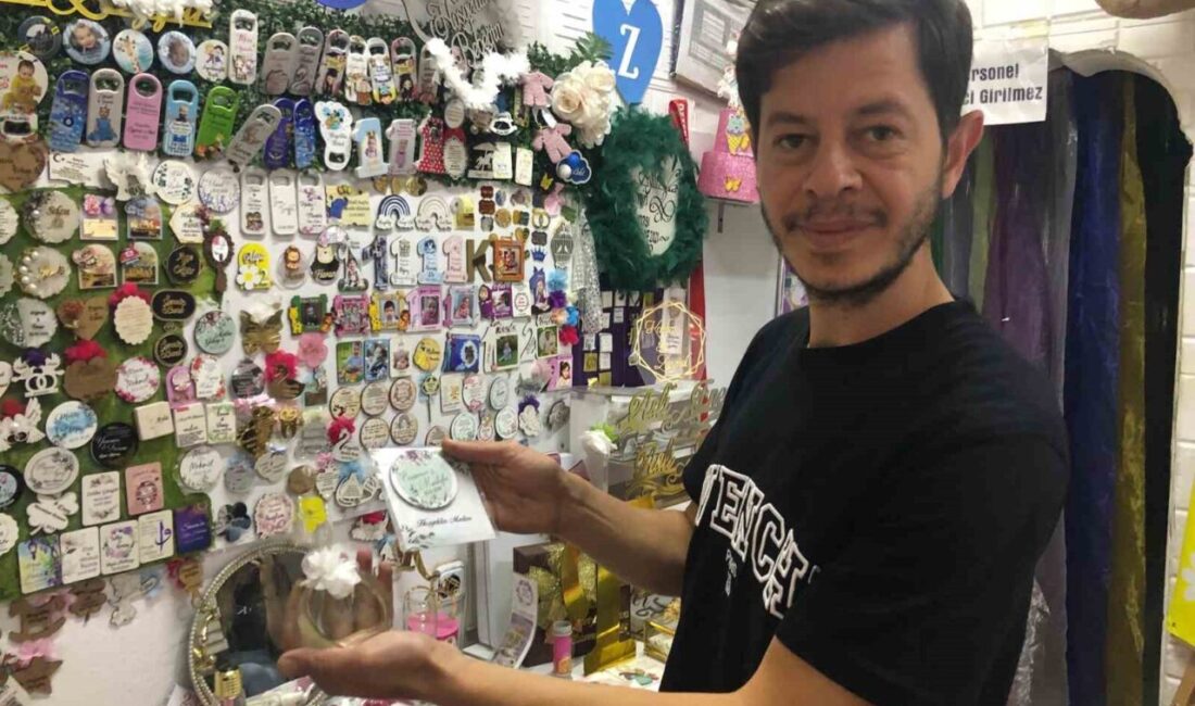 Eskişehir’de düğün organizasyon malzemeleri satan Zafer Oyar, geçen seneye göre