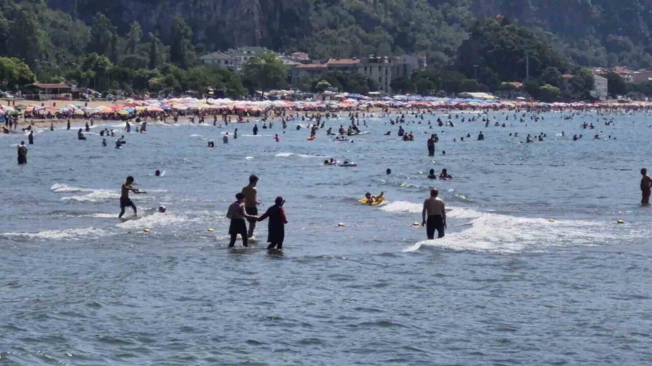 Bartın’da tatil köyleri hafta sonunda insan akınına uğradı. Dolup taşan