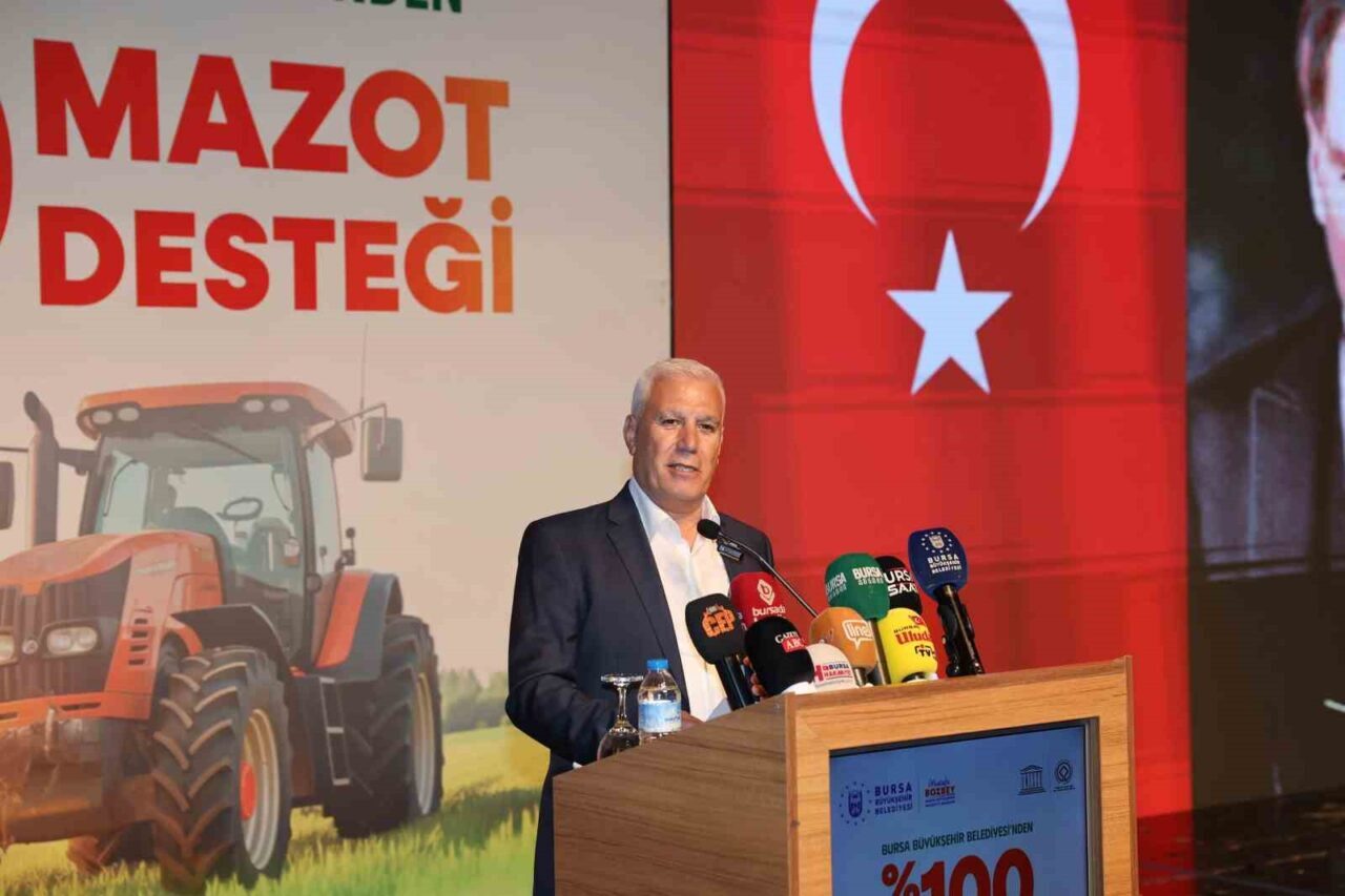 Bursa Büyükşehir Belediye Başkanı Mustafa Bozbey, anız yangınlarına dikkati çekerek,