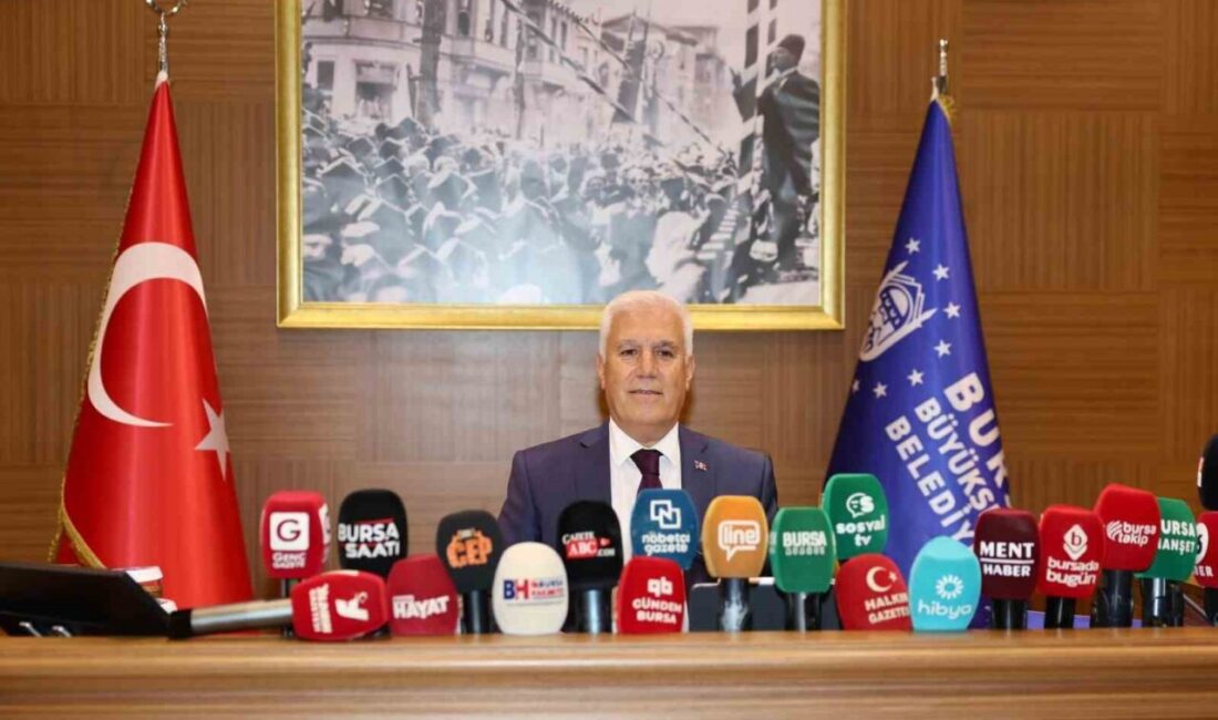 Bursa Büyükşehir Belediye Başkanı Mustafa Bozbey, toplu ulaşımda maliyetlerin çok