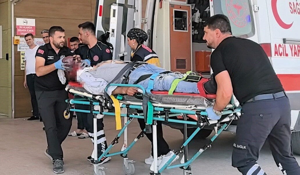 Bursa’nın İnegöl ilçesinde çalıştığı inşaatın 3. katından düşen işçi hayatını