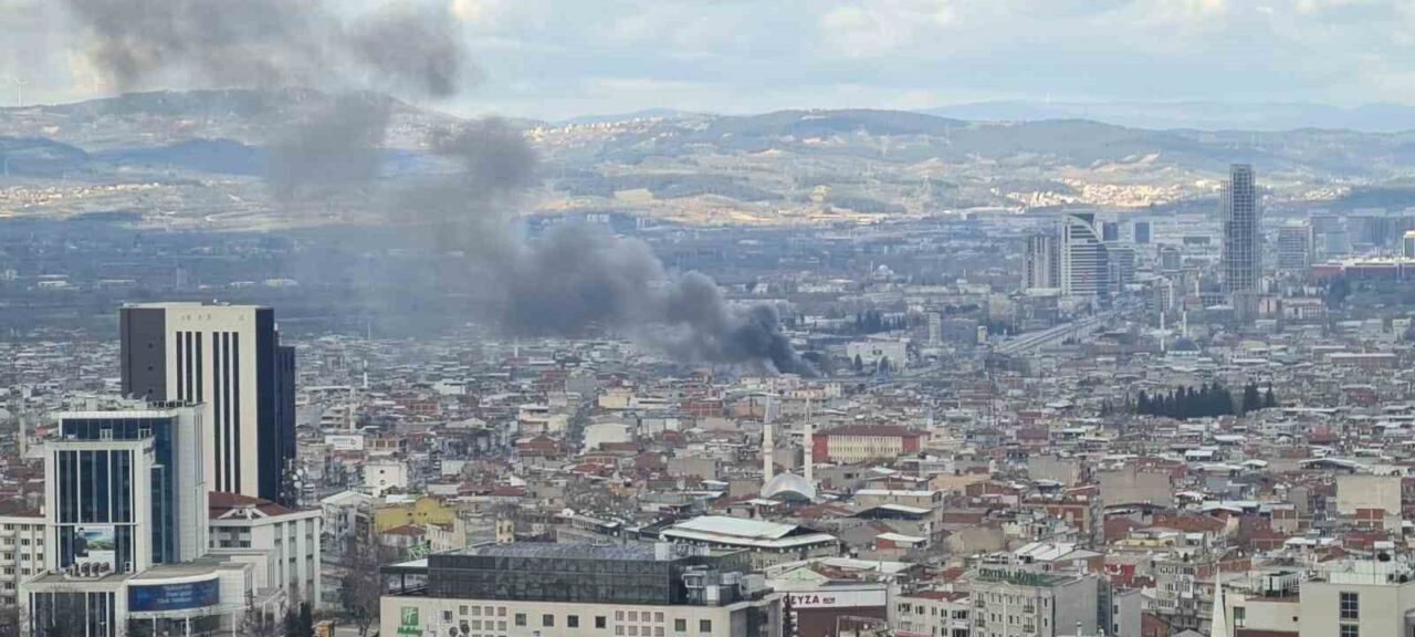Lisanssız hurdacılar, Bursa’nın dört bir yanını sardı. Geri dönüşüm adı