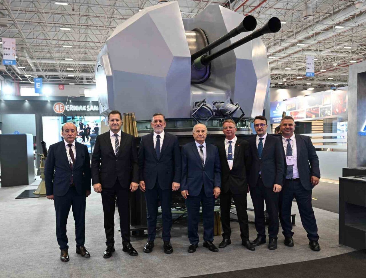 Dünyanın en büyük savunma sanayi fuarlarından birisi olan Uluslararası Savunma