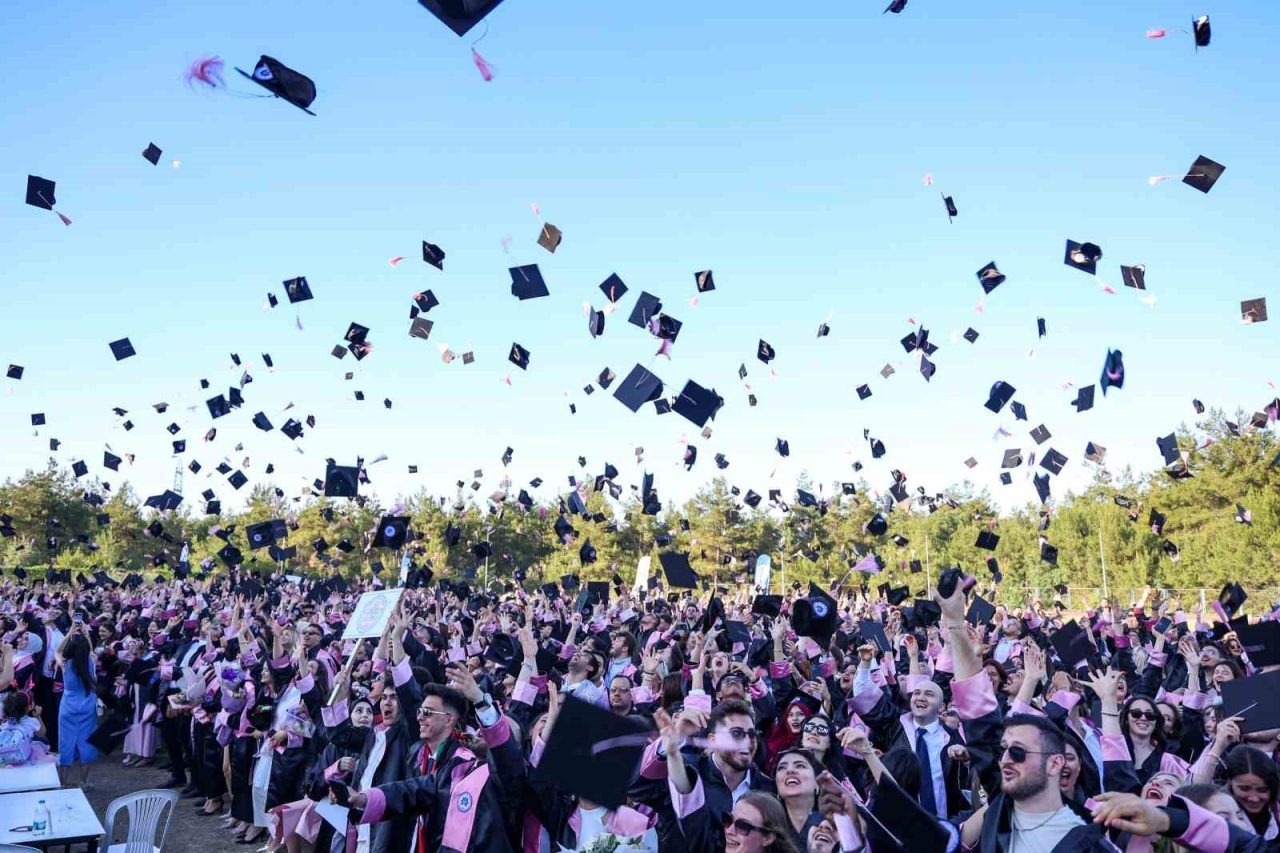 Türkiye’nin en yoğun öğrenci nüfusuna sahip yükseköğretim kurumlarından biri olan