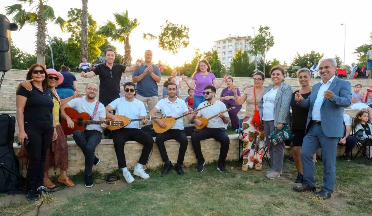 Büyükçekmece’de sanat salonların dışına taşındı. İlçenin dört bir yanını rengarenk