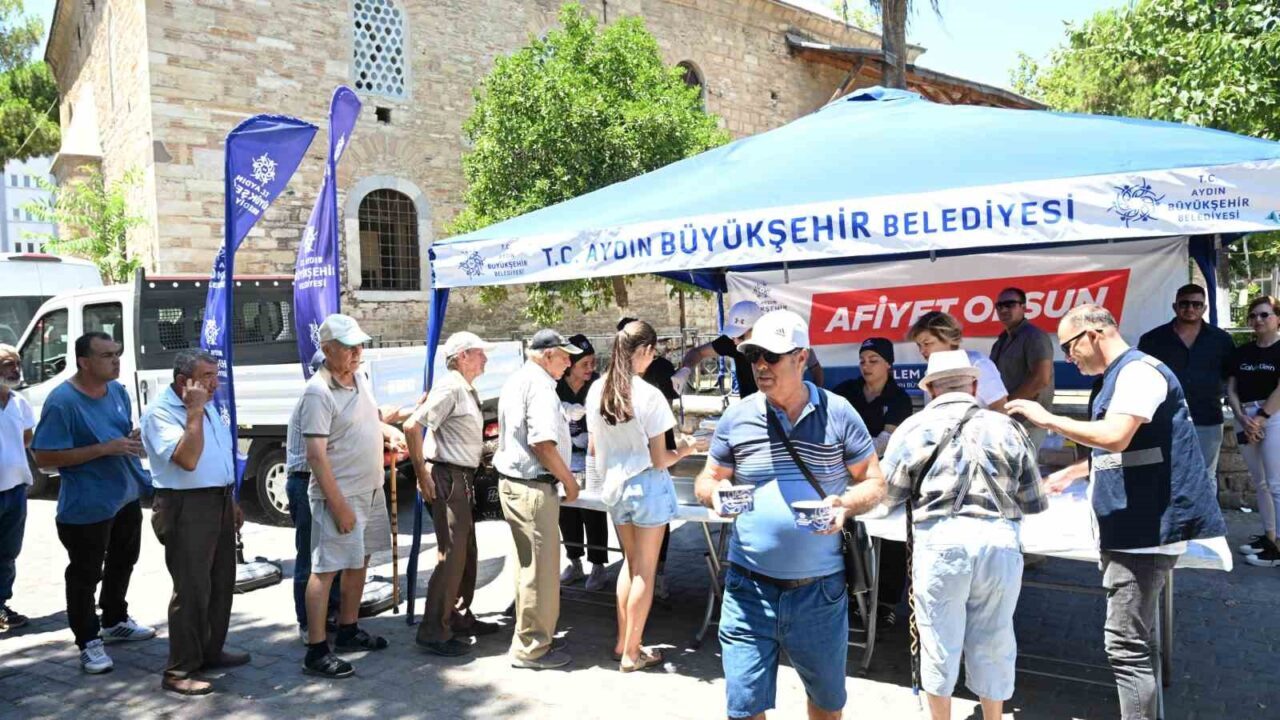 Muharrem ayının paylaşma ve dayanışma ruhunu yaşatmaya devam eden Aydın