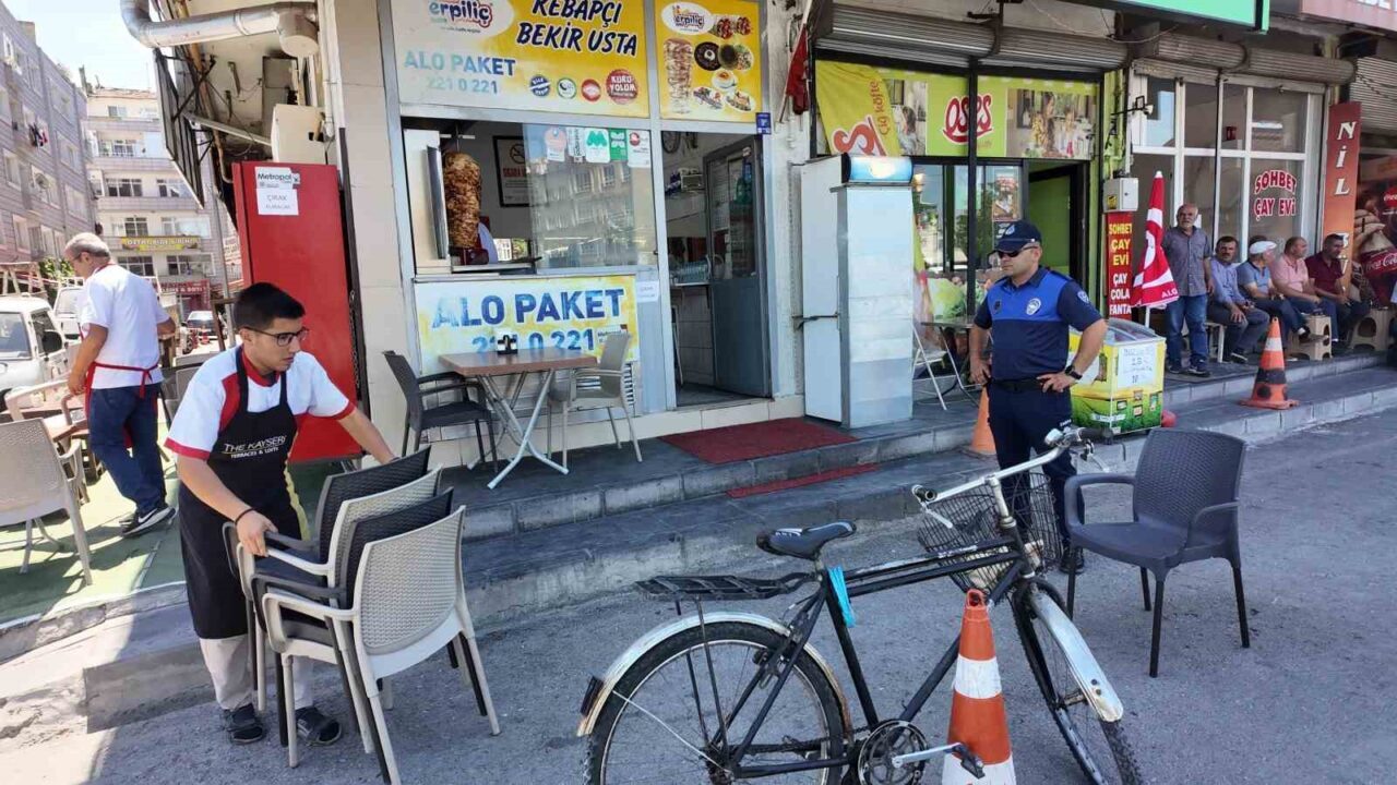 Kayseri Büyükşehir Belediyesi Zabıta Daire Başkanlığı, Hunat Mahallesi’nde gerçekleştirdiği kapsamlı