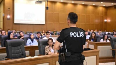 Bursa Büyükşehir Belediyesi, Kurum bünyesinde yaz stajı yapan üniversite öğrencilerine