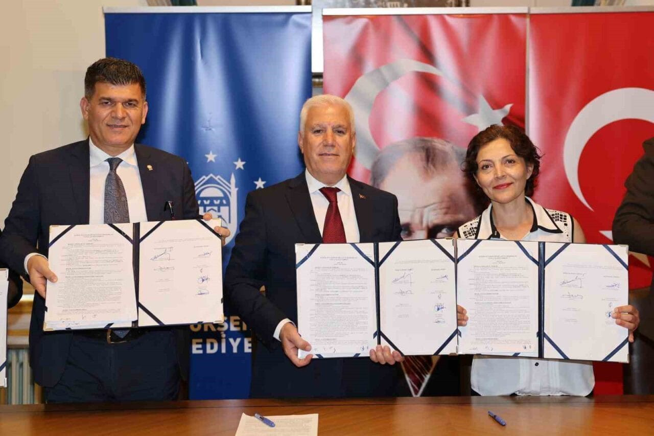 Bursa Büyükşehir Belediyesi bünyesinde çalışan kadrolu işçileri ilgilendiren toplu iş