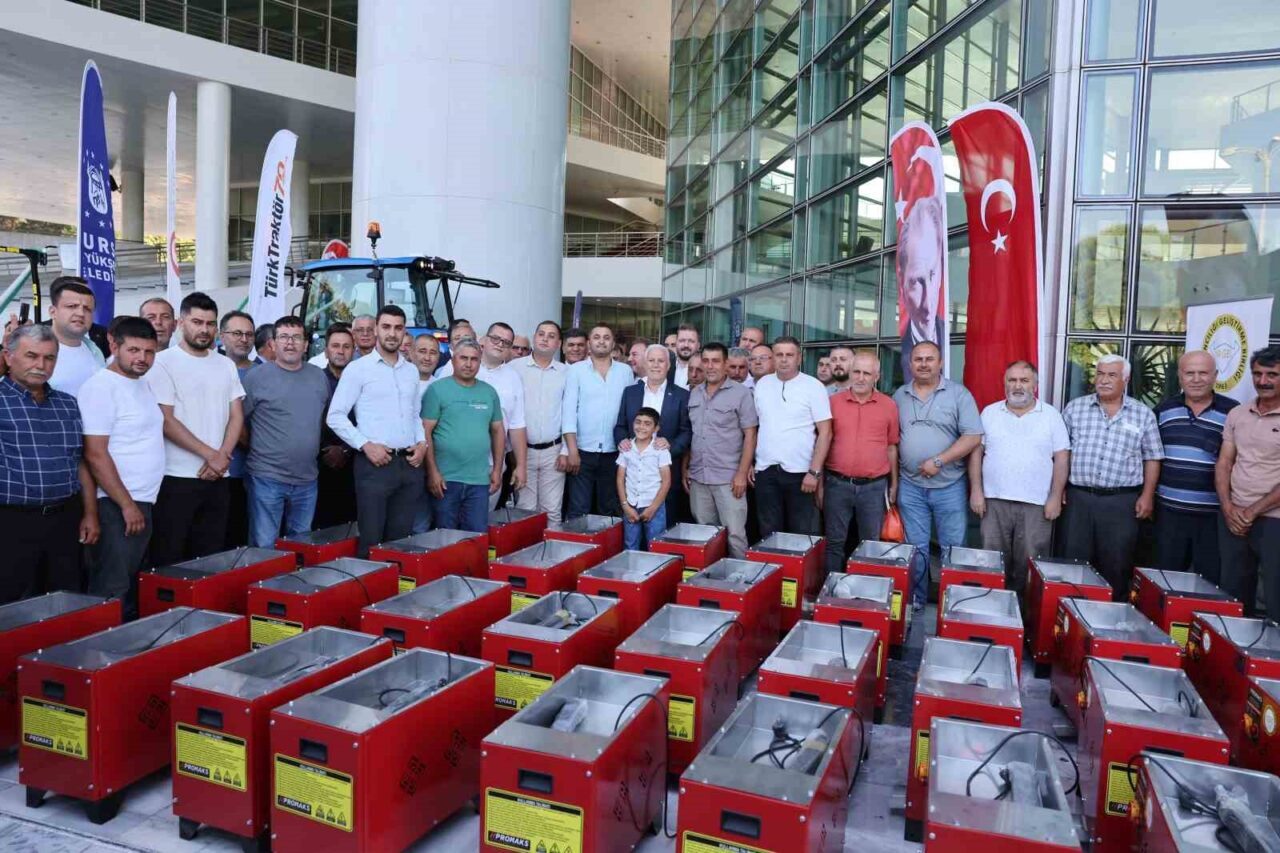 Bursa Büyükşehir Belediyesi, çiftçilerin ürettikleri ürünleri düşük maliyetlerle ve en
