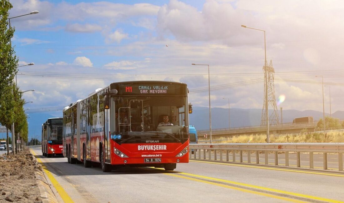 Sakarya Büyükşehir Belediyesi, ulaşımda maksimum memnuniyet hedefi doğrultusunda dijitalleşme adımlarını