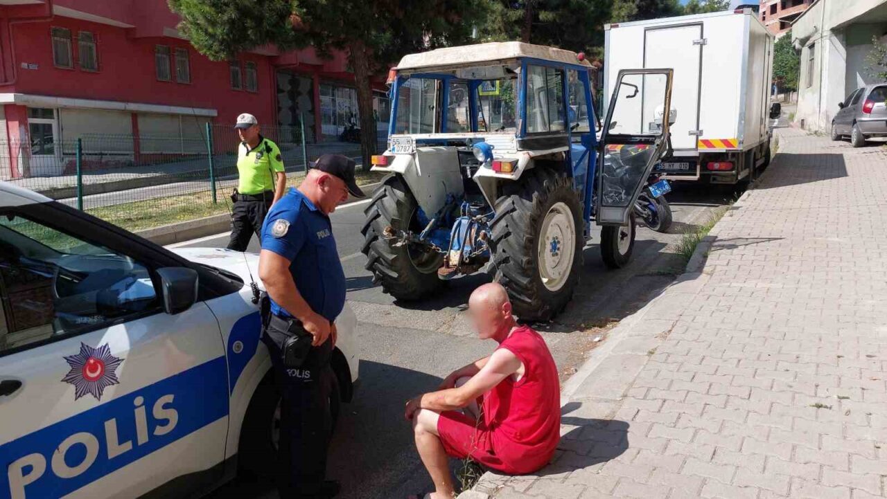Samsun’da çaldığı traktörle şehir merkezinde gezerken şüphe uyandıran şahıs, yapılan