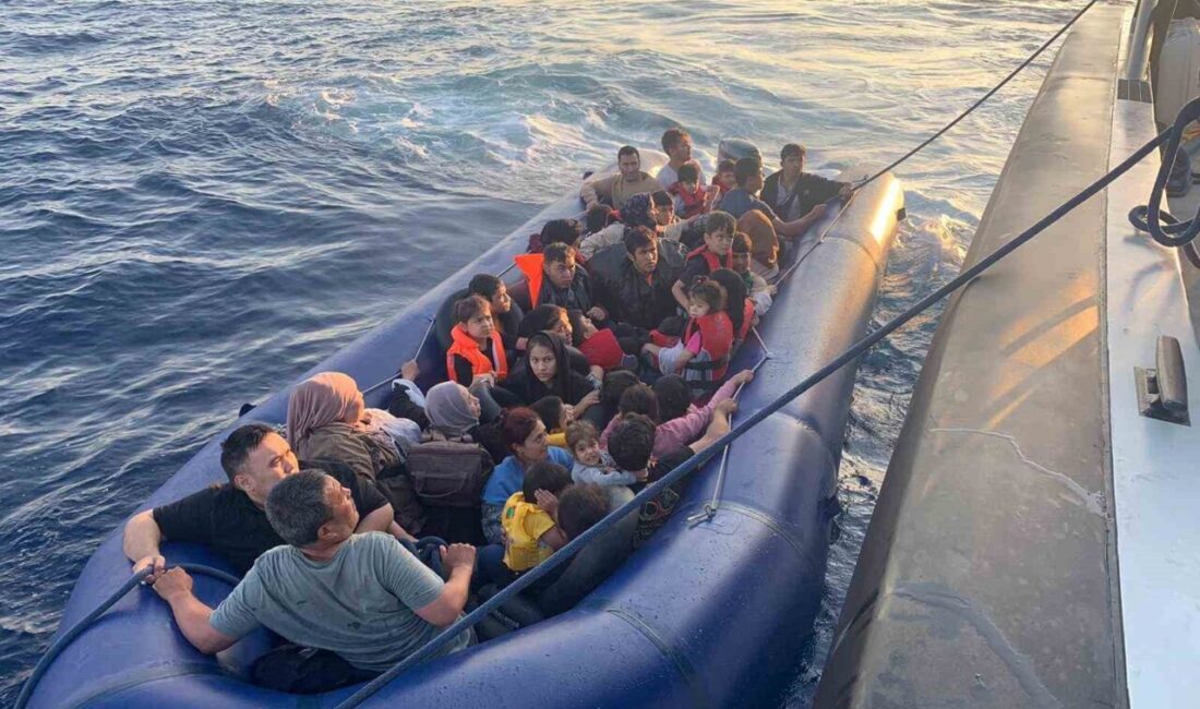 Çanakkale’nin Ayvacık ilçesi açıklarında Sahil Güvenlik ekiplerince 38 kaçak göçmen