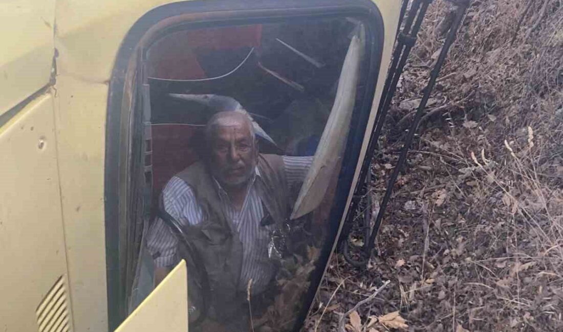 Çanakkale’nin Ayvacık ilçesinde bir otomobilin takla atması sonucu araçta sıkışan