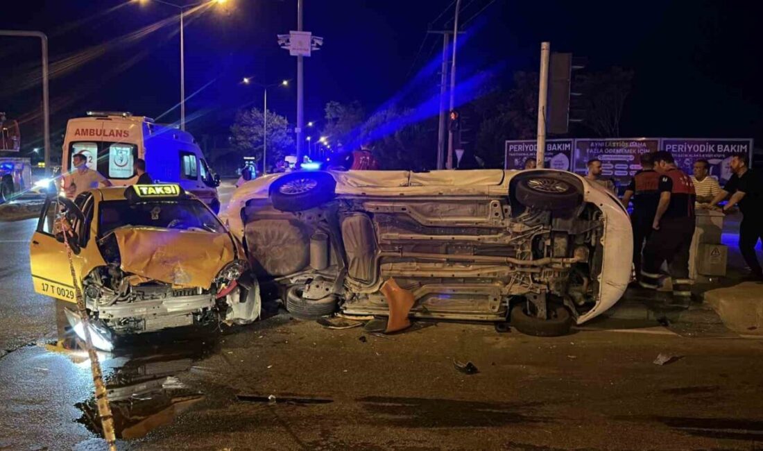 Çanakkale’de ticari taksi ve otomobilin çarpıştığı trafik kazasında 8 kişi