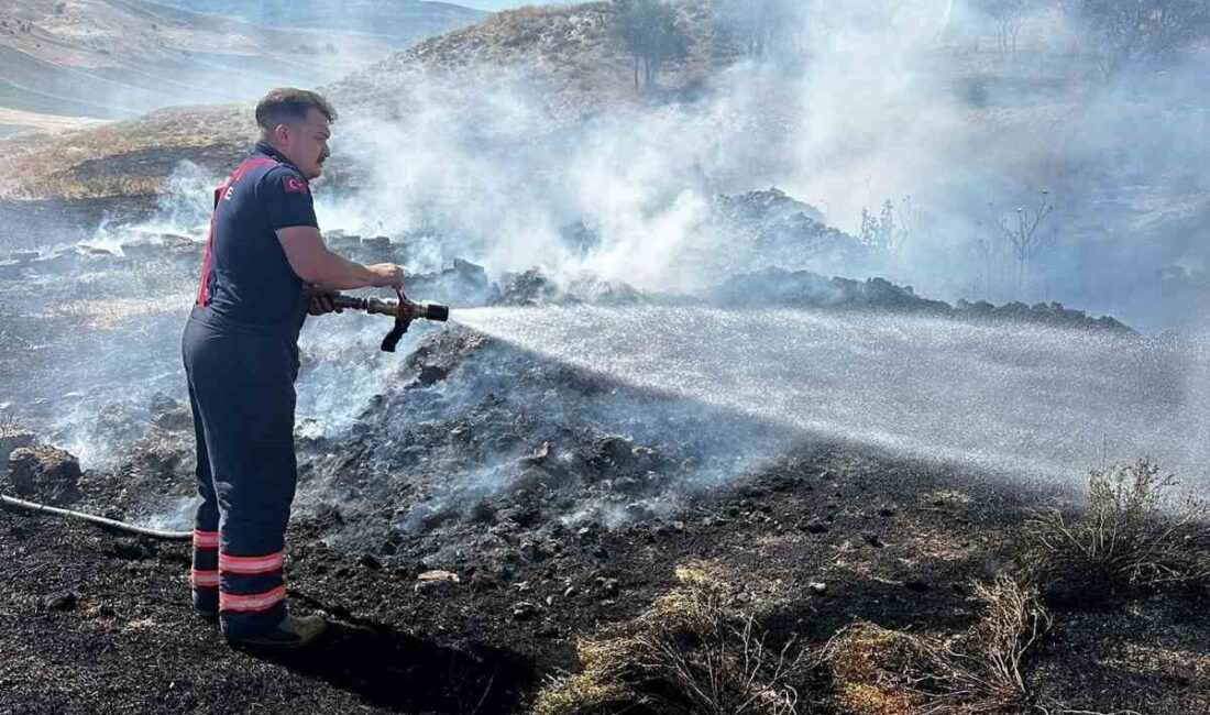 Çankırı’da bir arazide çıkan örtü yangını, itfaiye ekiplerinin müdahalesiyle söndürüldü.