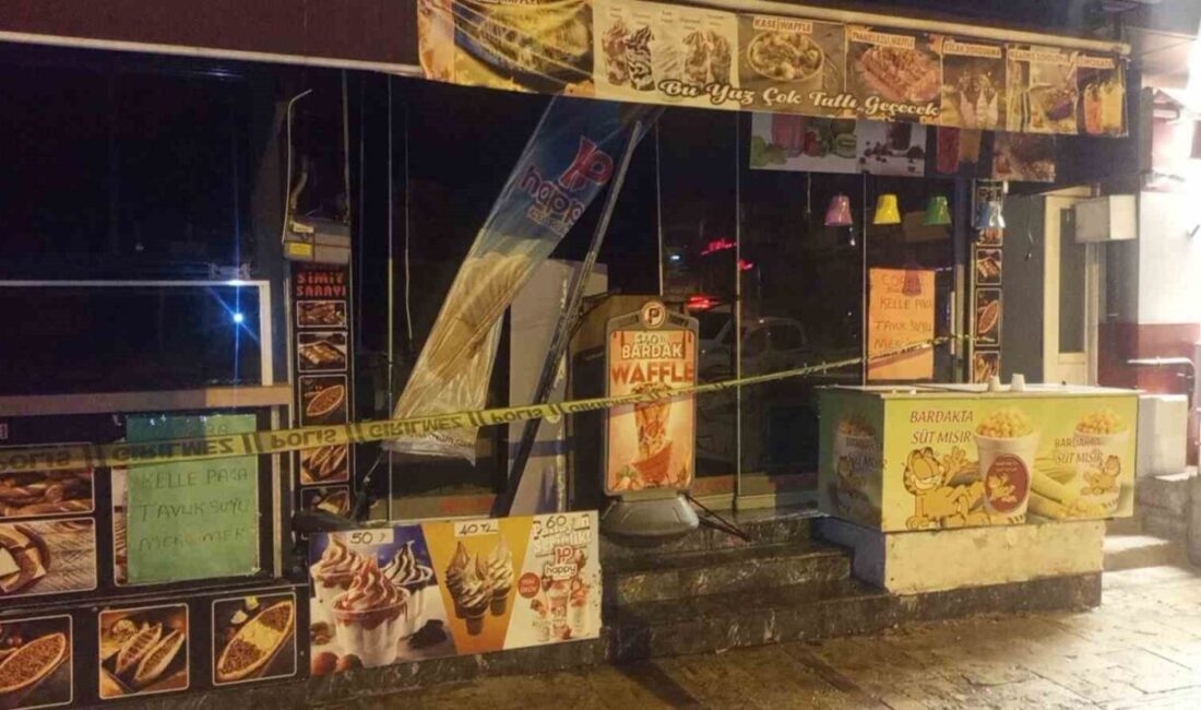 Zonguldak’ın Çaycuma ilçesinde bir işyerinde nedeni henüz bilinmeyen yangın çıktı.