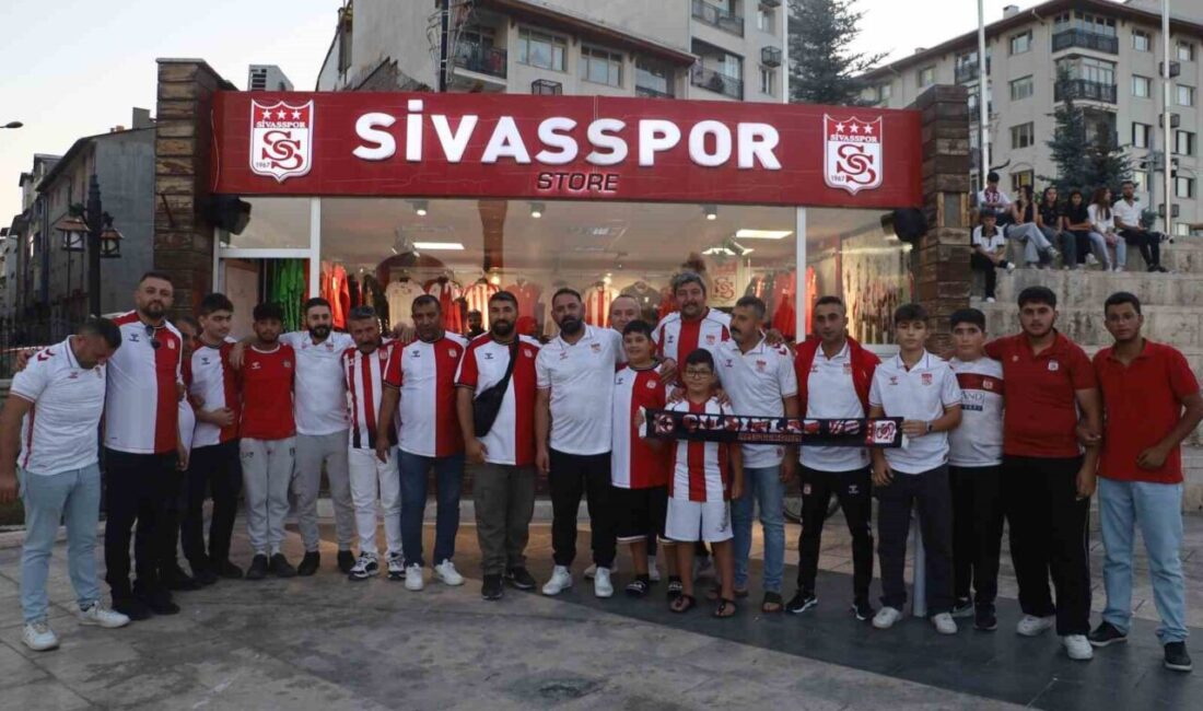 Yeni sezon öncesi hazırlıklarını sürdüren Sivasspor’a bir destek de taraftar