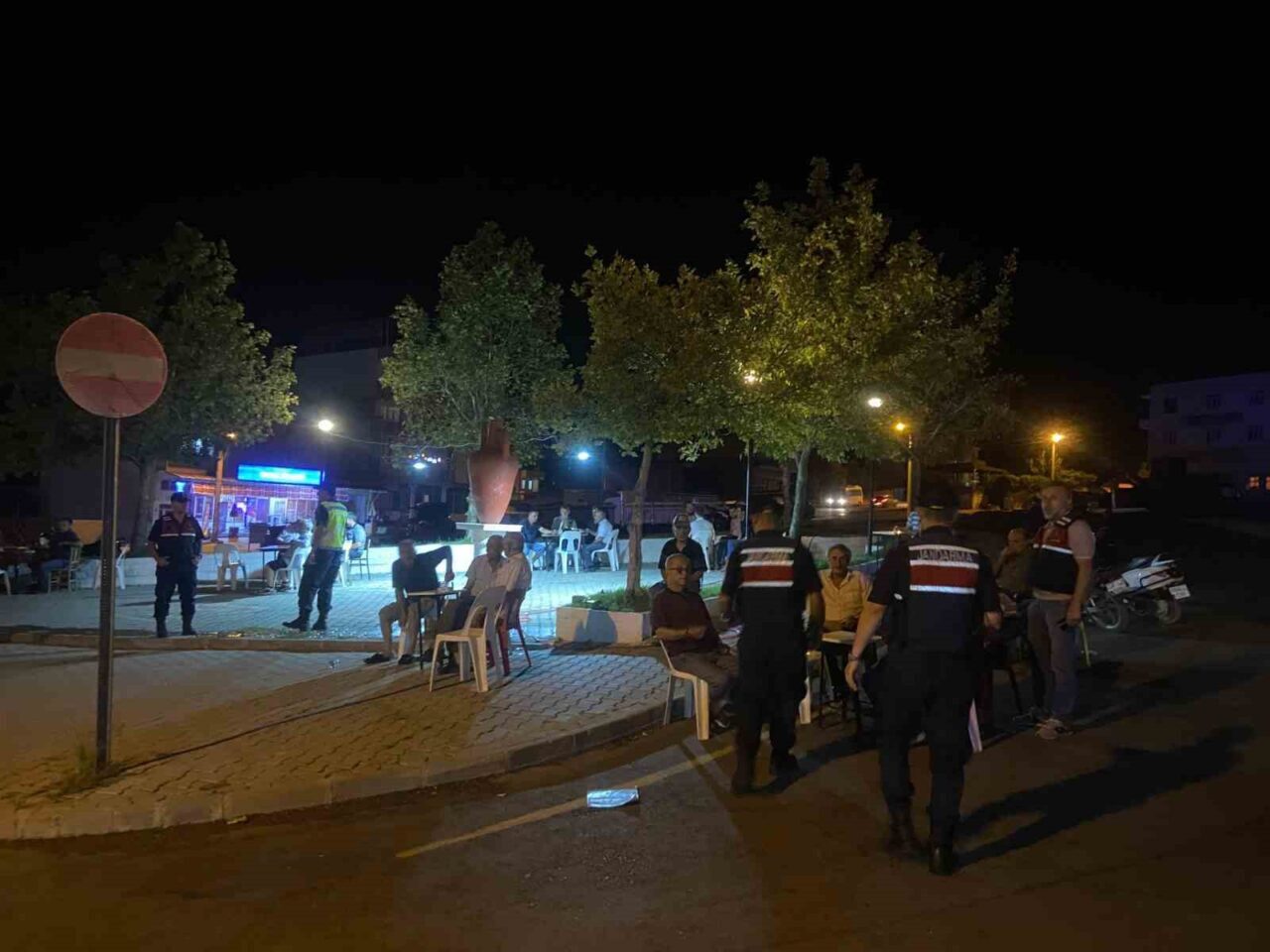 Aydın’ın Çine ilçesinde gerçekleştirilen ‘şok’ denetimlerinde 126 şahıs sorgulandı. Çine