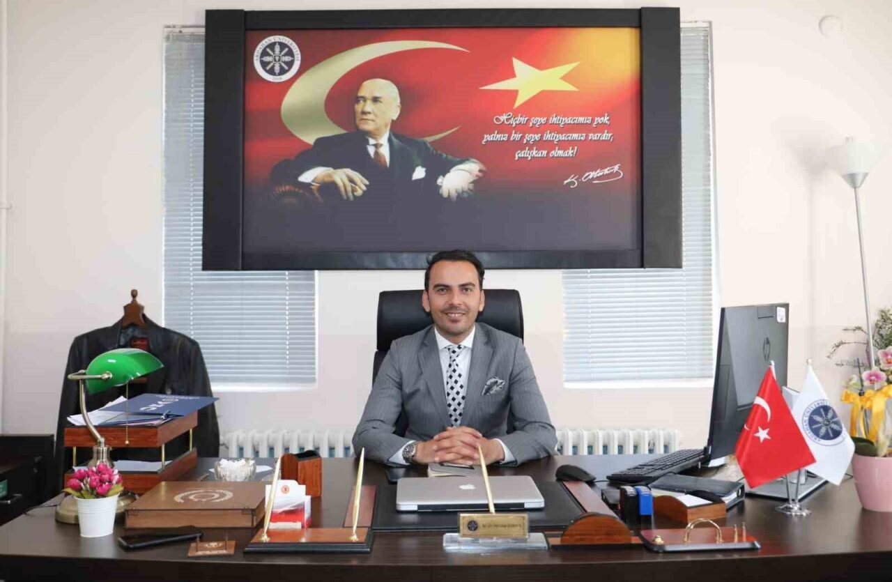 Çıldır Meslek Yüksek Okulu Müdürü Ömer Cenap Özdemir Üniversite tercihi