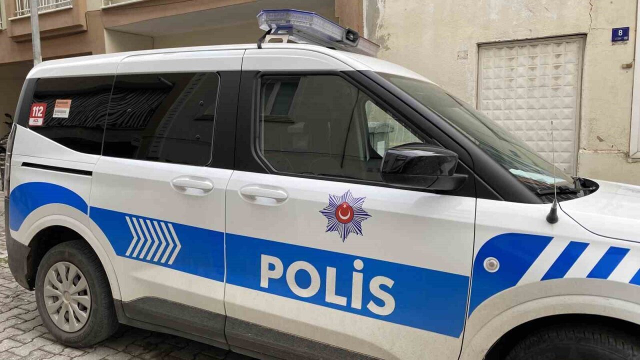 Aydın’ın Efeler ilçesinde Pınarbaşı Mesire Alanı içerisinde bir çocuğu bıçakla