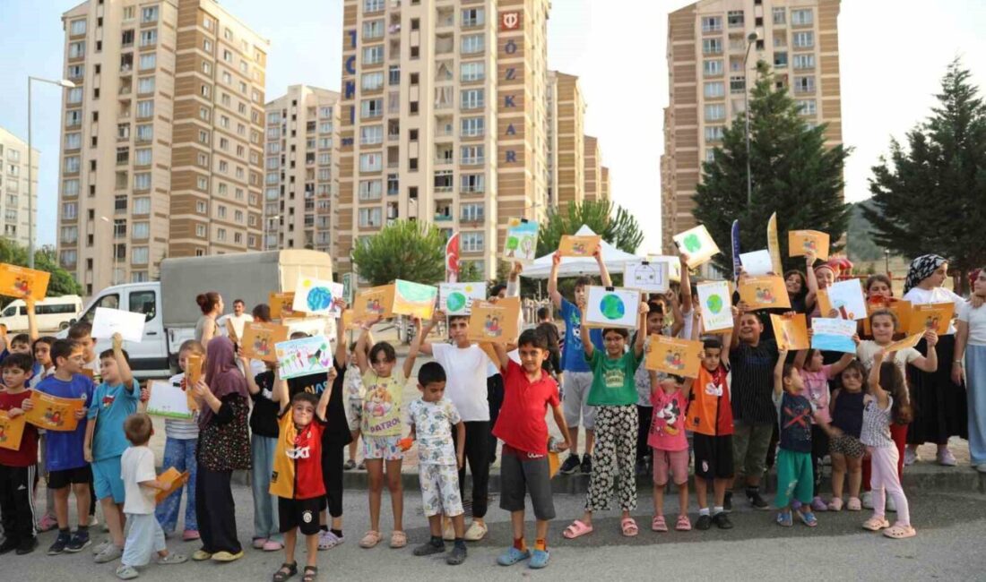 Bursa Büyükşehir Belediyesi, yangın bölgesinde endişe yaşayan ve yaşam alanlarından